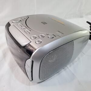 Emerson CD Alarm Clock Radio Y2K Dual Alarm AM/FM Stereo Boombox CKD1100 Battery